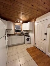 9 Covell St-Unit -1 in Newport, RI - Building Photo - Building Photo