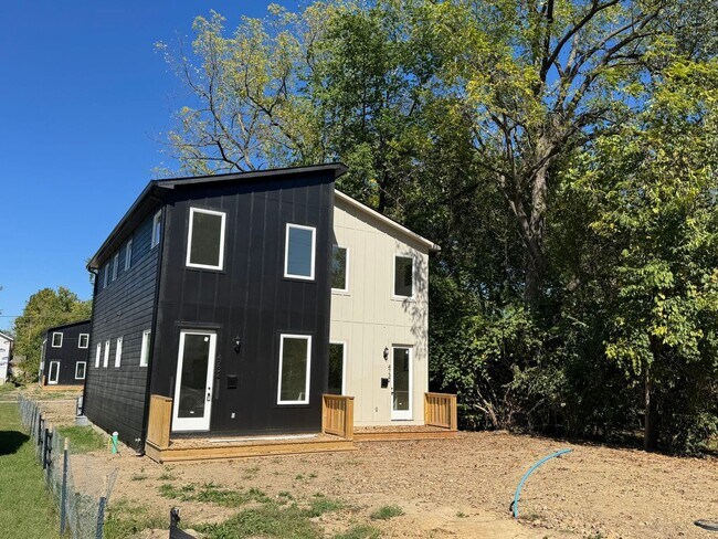 4732 E 18th St in Indianapolis, IN - Building Photo - Building Photo