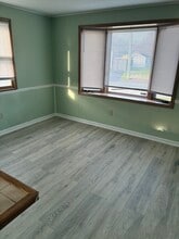 32 Loretta St in Springfield, MA - Foto de edificio - Building Photo