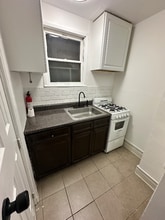 225 Burgess Pl in Passaic, NJ - Foto de edificio - Building Photo