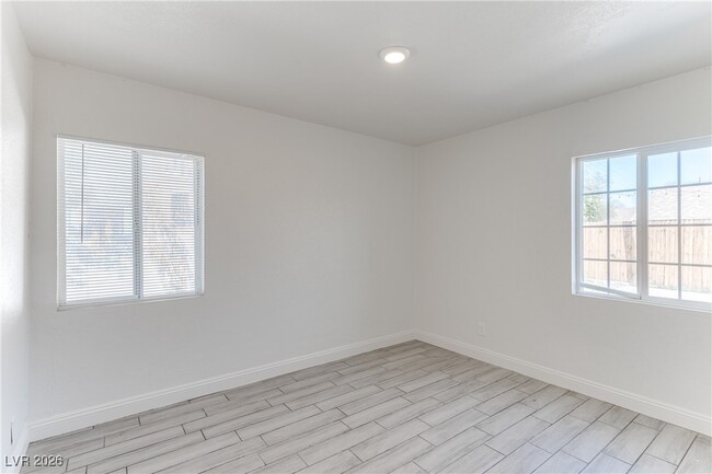 property at 309 N 16th St