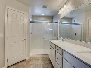 9986 Sable Point St in Las Vegas, NV - Building Photo - Building Photo