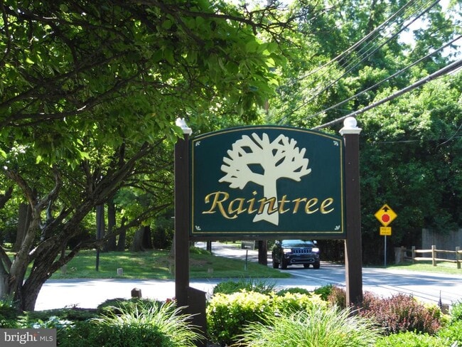 property at 1602 Raintree Ln
