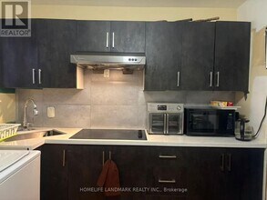 256 Patricia Ave in Toronto, ON - Building Photo - Building Photo