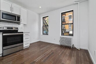 101 Stanton St in New York, NY - Building Photo - Building Photo