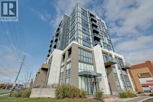 509 Dundas St W in Oakville, ON - Building Photo
