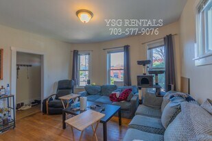 364 Highland Ave, Unit #1 in Somerville, MA - Building Photo