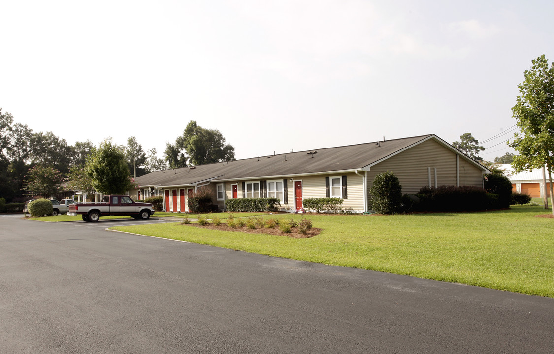 Wedgewood Apartments in St. Stephen, SC - Building Photo