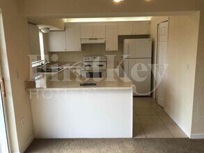 2903 Nadine Ln in Lehigh Acres, FL - Foto de edificio - Building Photo