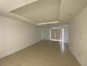 609 Elmhurst Ct in Kissimmee, FL - Building Photo - Building Photo