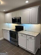 1751 Center Ave in East Point, GA - Building Photo - Building Photo