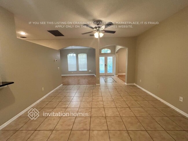 1613 Loriana St in Brandon, FL - Building Photo - Building Photo