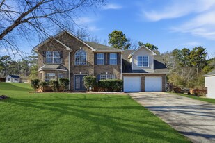 589 Wren Walk in Stone Mountain, GA - Building Photo