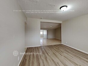 8831 N 37th Dr, Unit 132 in Phoenix, AZ - Building Photo - Building Photo