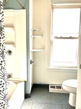 9 Laurel St in Lynn, MA - Building Photo - Building Photo