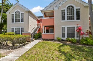 1055 Crystal Way in Delray Beach, FL - Building Photo