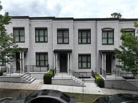 728 Taylor Ct in Atlanta, GA - Building Photo