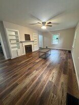 809 Vine St, Unit Bedroom 2 in West Lafayette, IN - Building Photo