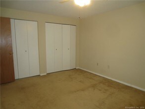 270 High St-Unit -C5 in Torrington, CT - Building Photo - Building Photo