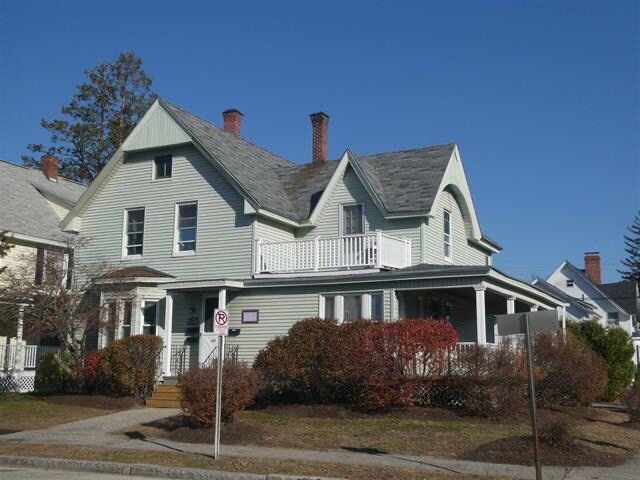 717 Pine St, Unit A in Manchester, NH - Building Photo