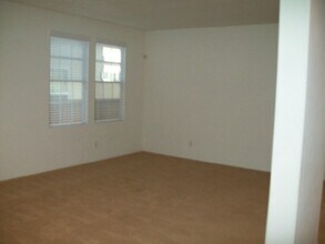 28860 Chatham Ln in Temecula, CA - Building Photo - Building Photo
