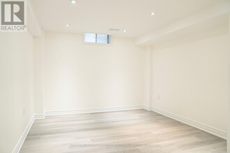 29 Bloomfield Trail in Richmond Hill, ON - Building Photo - Building Photo