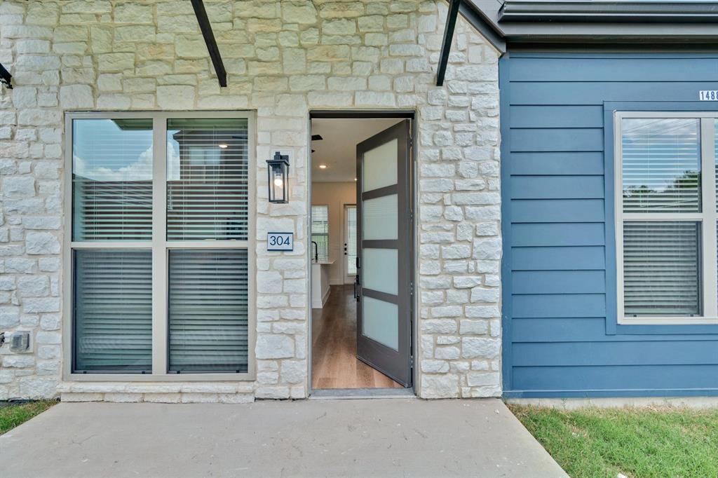 1901 Bernard St in Garland, TX - Building Photo
