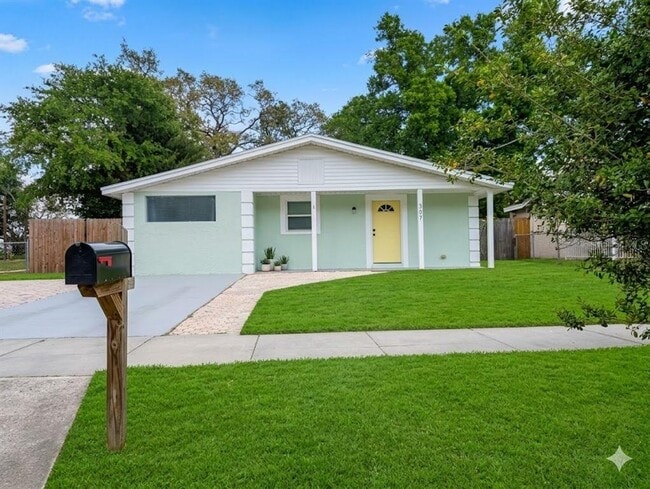 307 W Woodlawn Ave in Tampa, FL - Building Photo - Building Photo