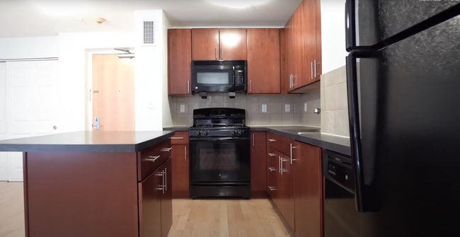 104 Warren St, Unit 10 in Boston, MA - Building Photo - Building Photo