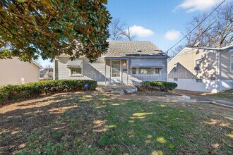 6029 Evergreen Blvd in Berkeley, MO - Building Photo - Building Photo