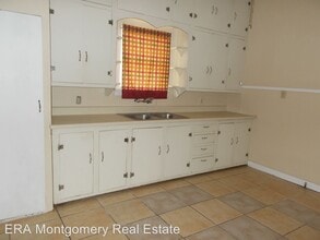507 W Bonbright St in Carlsbad, NM - Building Photo - Building Photo