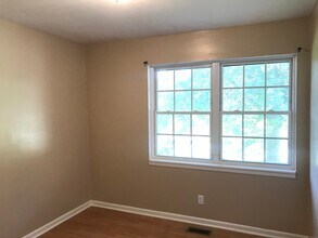 330 Monte Vista Rd in Oxford, AL - Building Photo - Building Photo