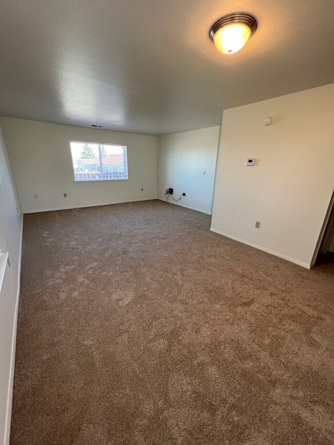 1128 Dakota Dr in Box Elder, SD - Building Photo - Building Photo