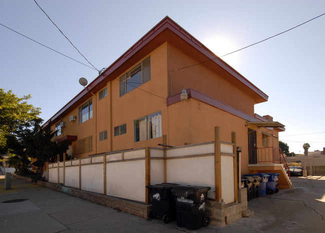 1163 Sanborn Ave in Los Angeles, CA - Building Photo - Building Photo