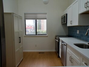 2289 Bedford St, Unit A9 in Stamford, CT - Building Photo - Building Photo