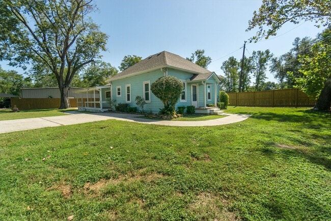 2004 St Christopher Ave in League City, TX - Building Photo - Building Photo