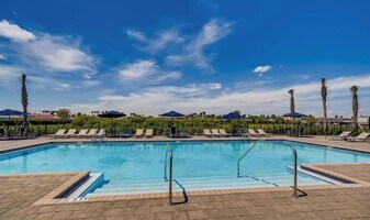 460 NE 5th Terrace in Florida City, FL - Building Photo