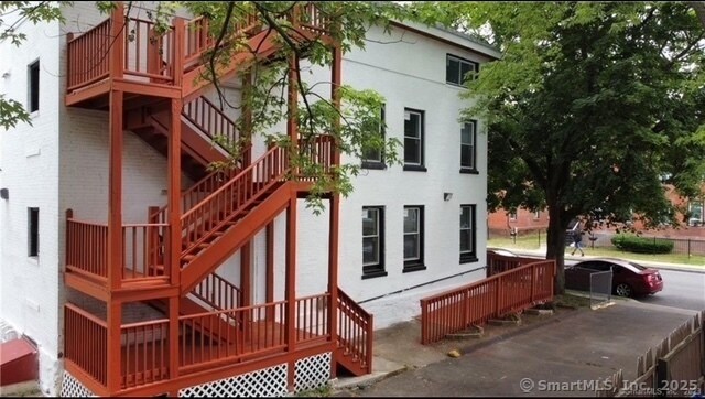 33 Center St in Hartford, CT - Building Photo