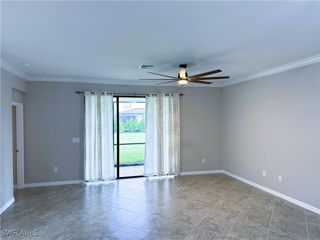 property at 9444 Glenforest Dr