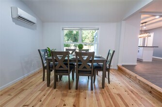 389 Main Rd in East Setauket, NY - Building Photo - Building Photo
