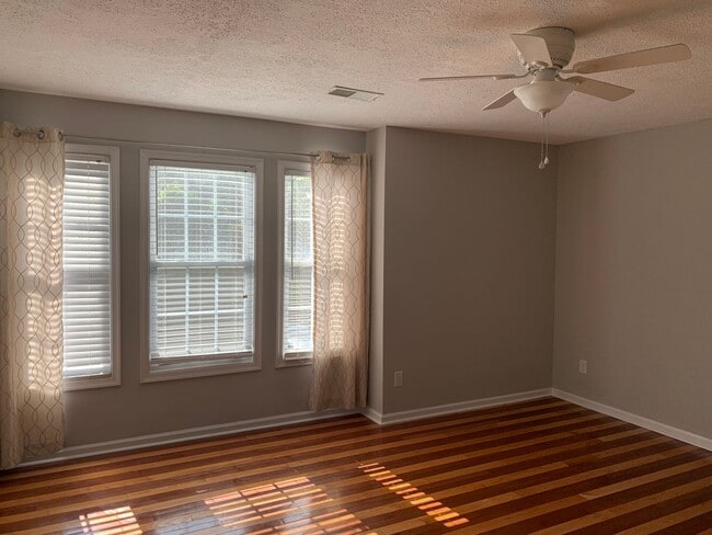 160 Ivy Creek Ln in Lynchburg, VA - Building Photo - Building Photo