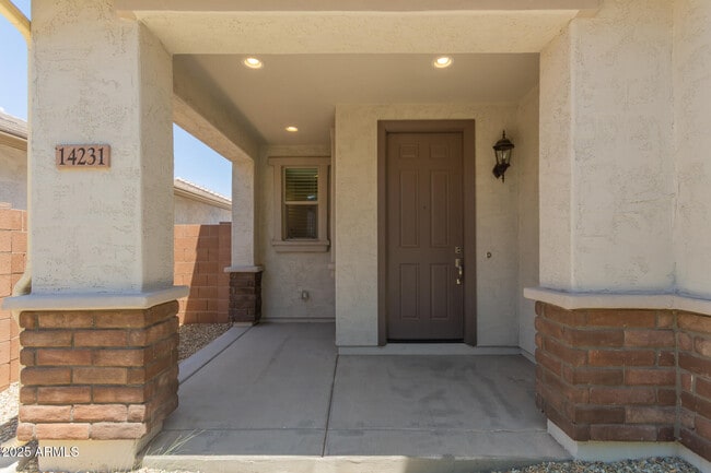 14231 W Bronco Trl in Surprise, AZ - Building Photo - Building Photo