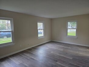 614 Redkirk Ln in Virginia Beach, VA - Building Photo - Building Photo