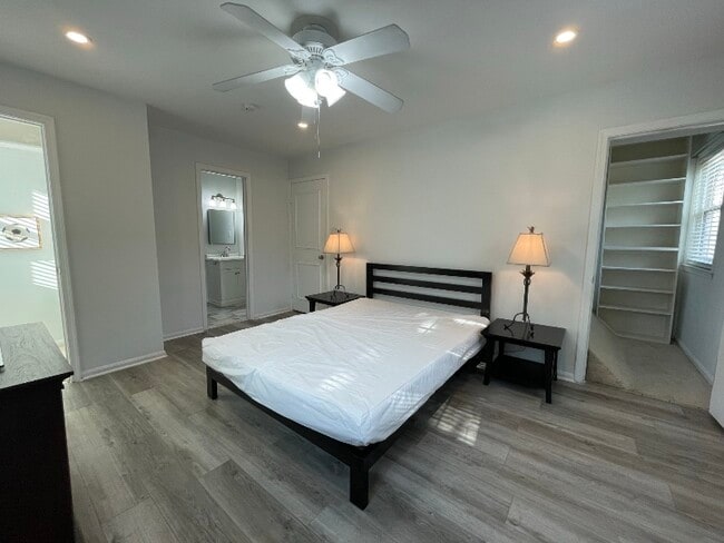 4199 University Dr in Fairfax, VA - Building Photo - Building Photo