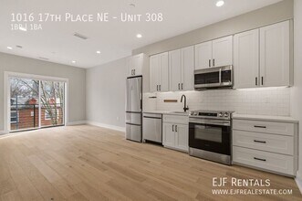 1016 17th Pl NE in Washington, DC - Building Photo - Building Photo
