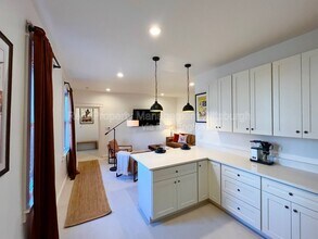 2019 E Beckert Ave in Pittsburgh, PA - Building Photo - Building Photo