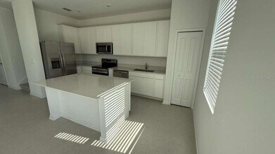 2914 Savoir in Davenport, FL - Building Photo - Building Photo