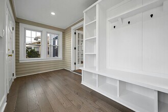 25 Marinus St in Rochelle Park, NJ - Building Photo - Building Photo