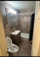 288 College Dr, Unit 288 in Edison, NJ - Building Photo - Building Photo