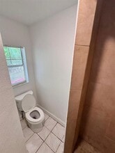 579 NW 41st St in Oakland Park, FL - Building Photo - Building Photo